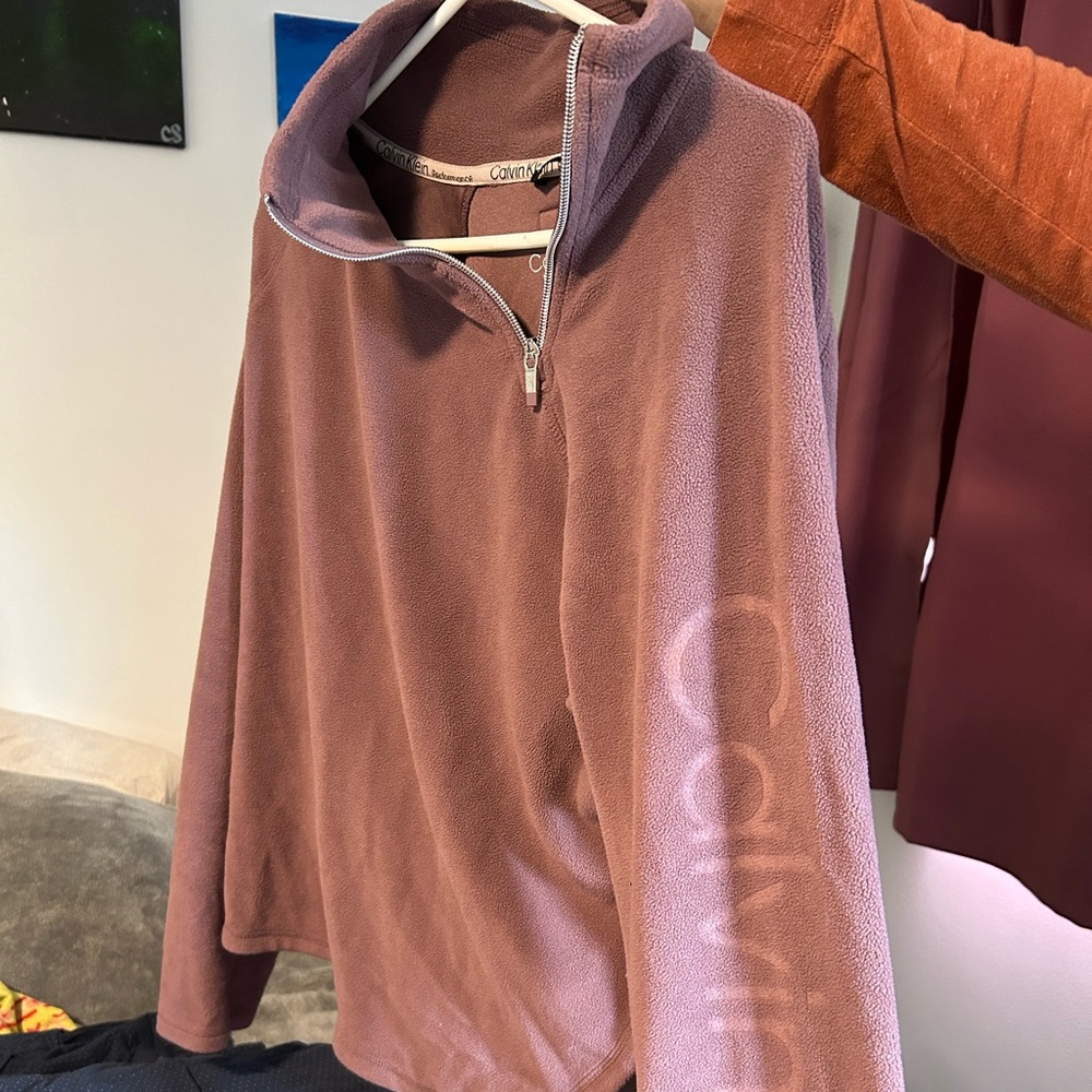 Calvin Klein pull over